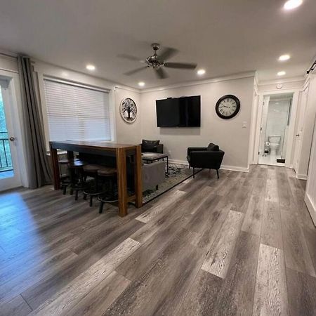 Cozy Haven In The Cloud Apartment Atlanta Exterior photo